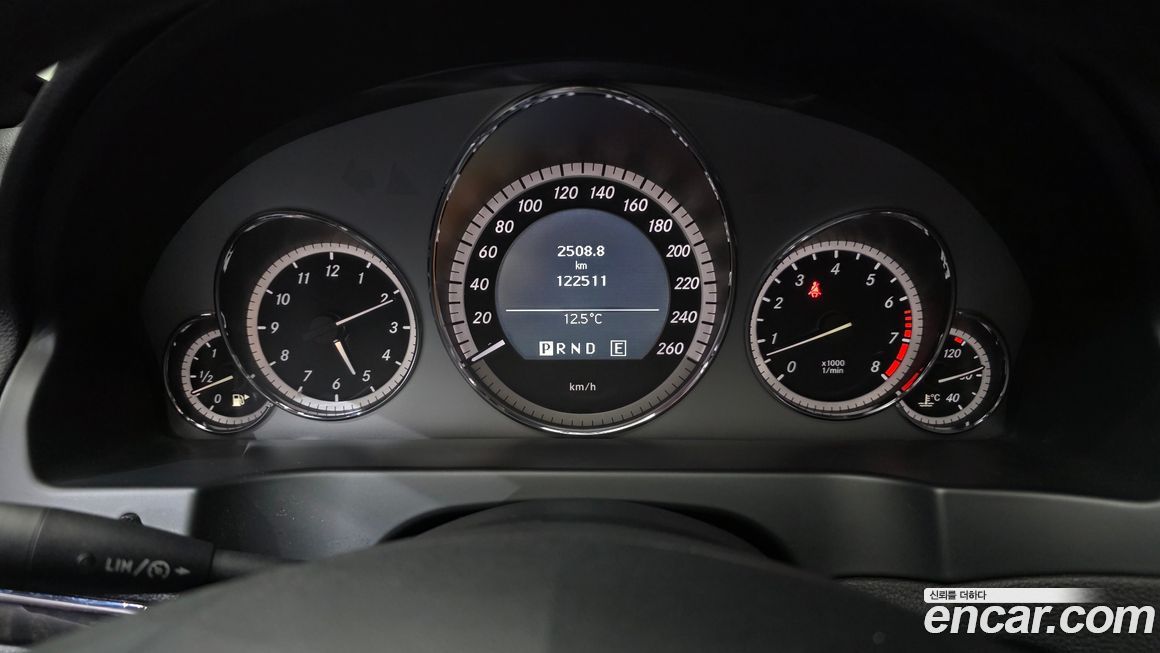 Mercedes-Benz E-Class 2011