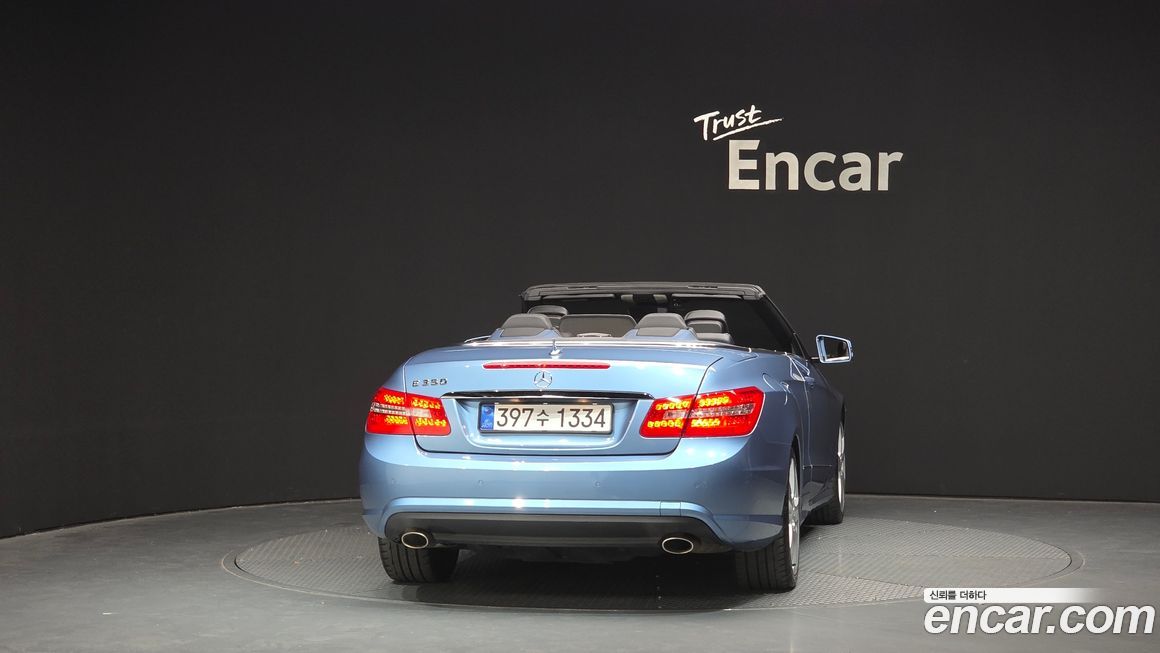 Mercedes-Benz E-Class 2011