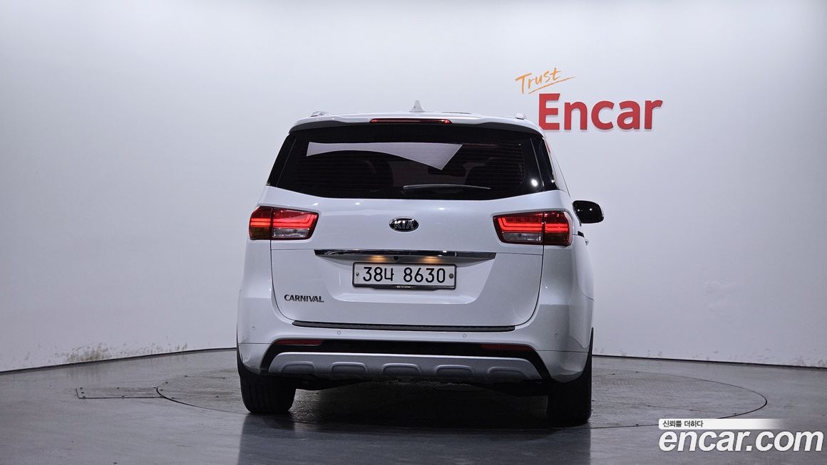 Kia Canival 2018