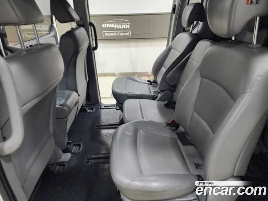 Hyundai Starex 2019