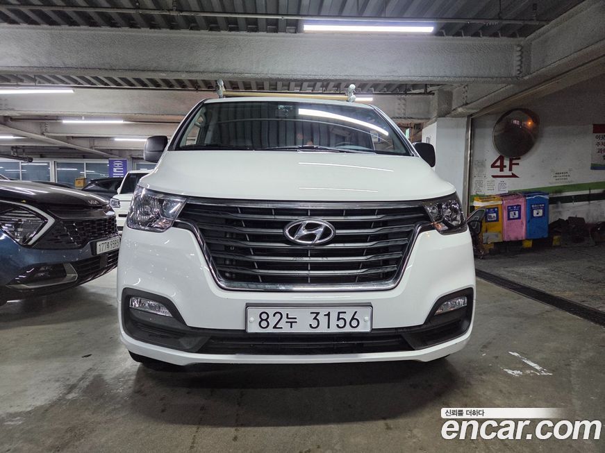 Hyundai Starex 2019