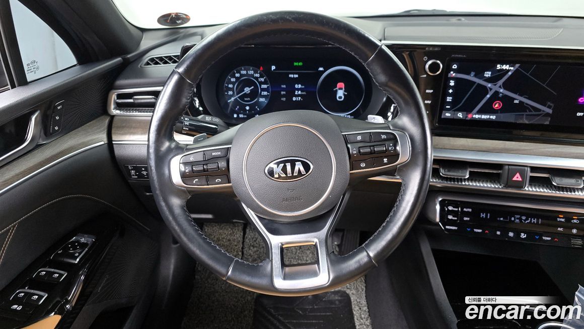 Kia K5 2021