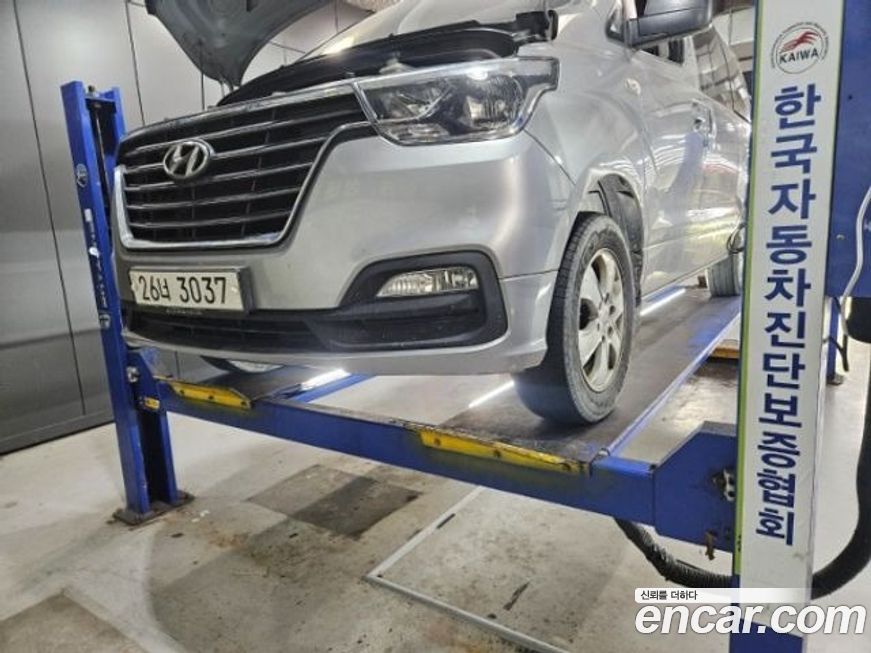 Hyundai Starex 2019