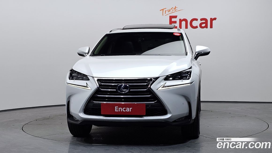 Lexus NX 2015