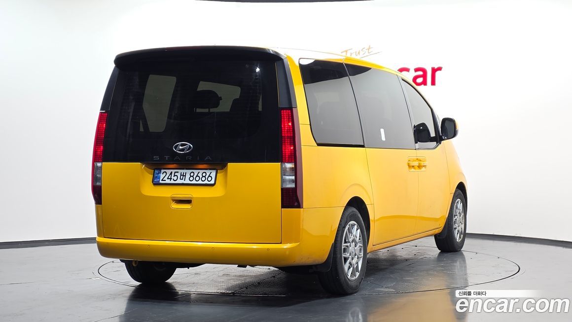 Hyundai Staria 2022