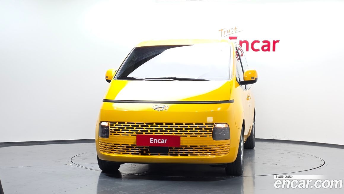 Hyundai Staria 2022