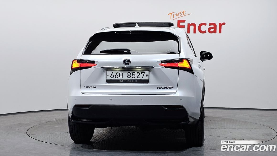 Lexus NX 2015