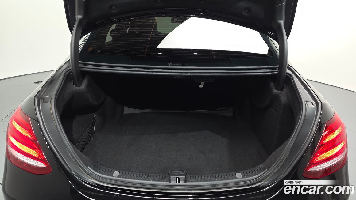 Mercedes-Benz E-Class 2019