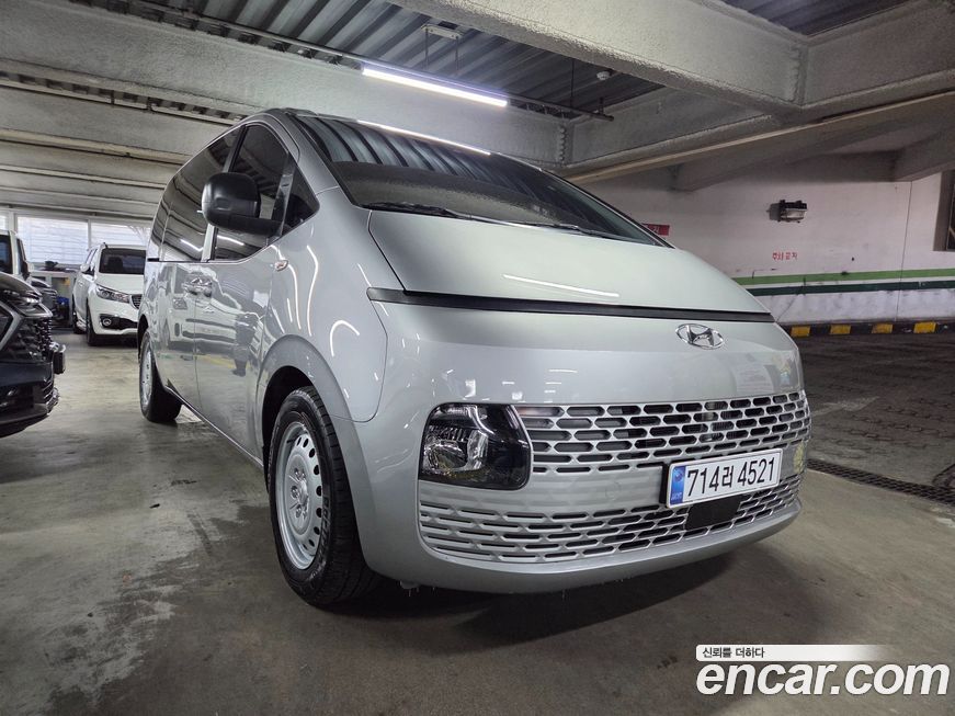 Hyundai Staria 2022
