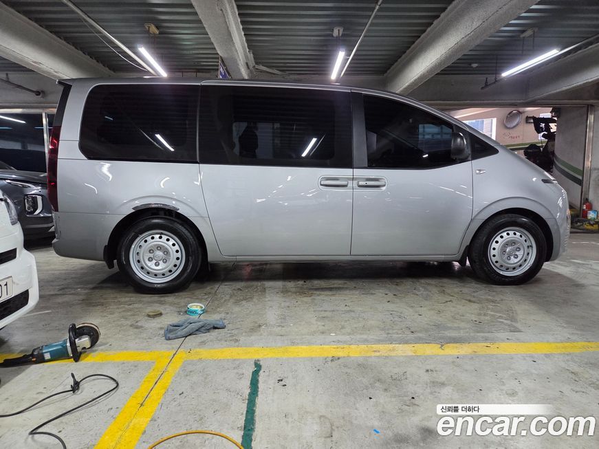 Hyundai Staria 2022