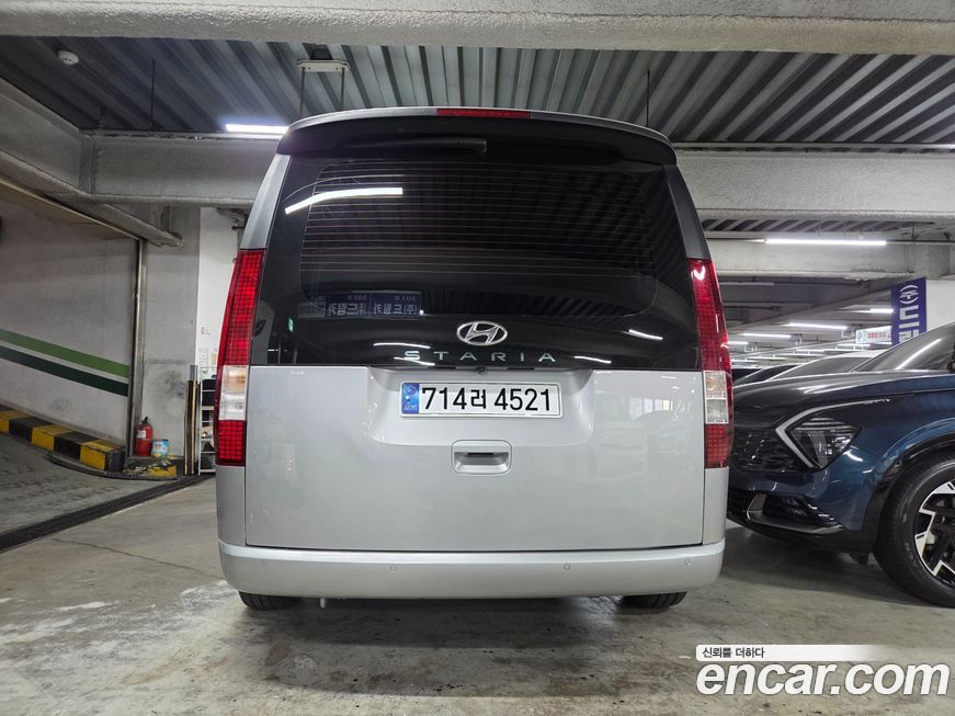 Hyundai Staria 2022