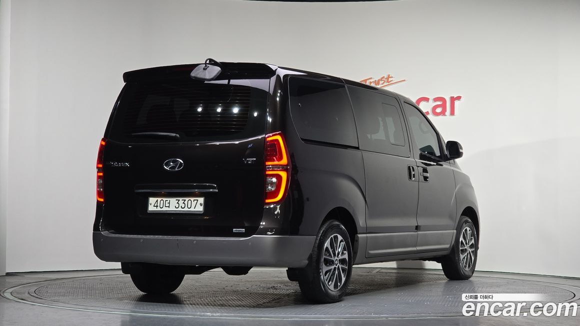 Hyundai Starex 2019