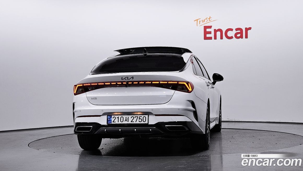 Kia K5 2023