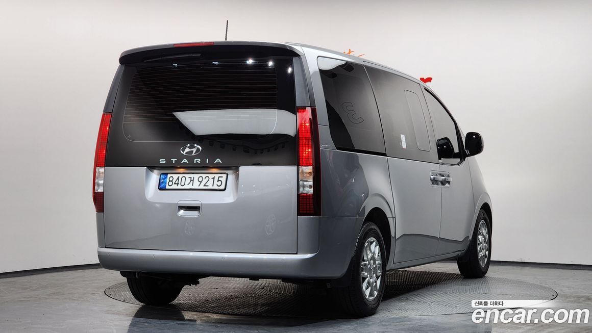 Hyundai Staria 2023