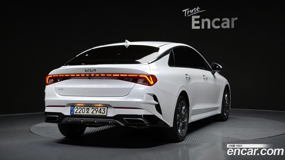 Kia K5 2023
