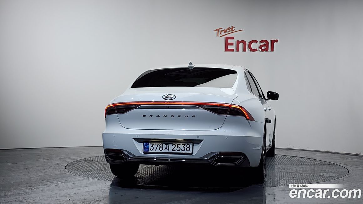 Hyundai Grandeur 2022