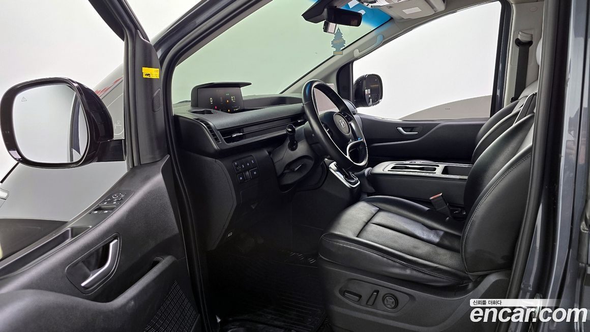 Hyundai Staria 2023