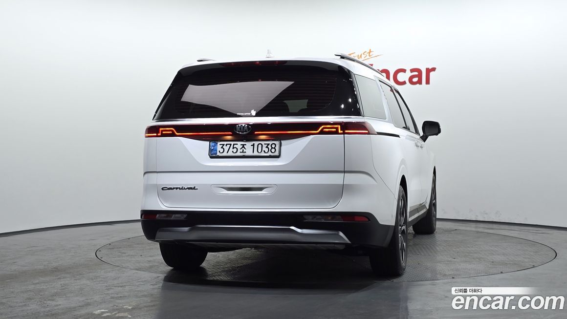 Kia Canival 2021