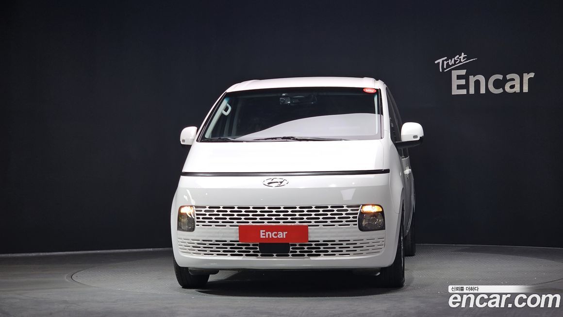 Hyundai Staria 2023