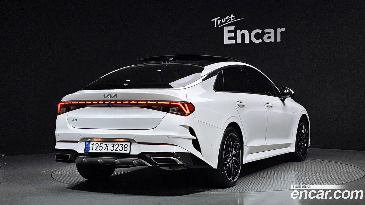 Kia K5 2023