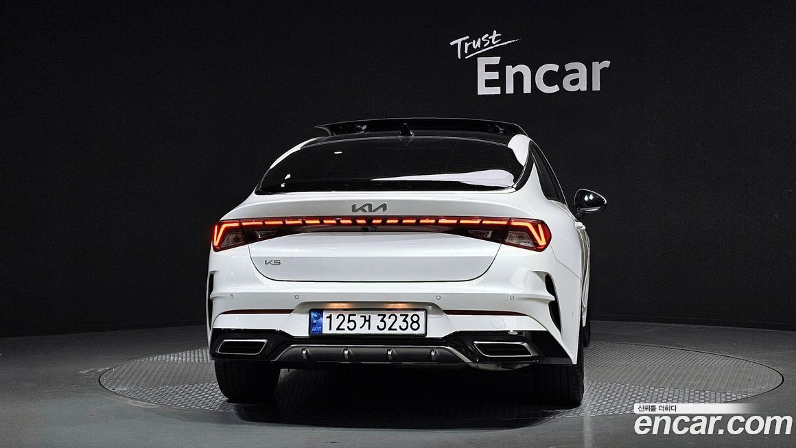 Kia K5 2023