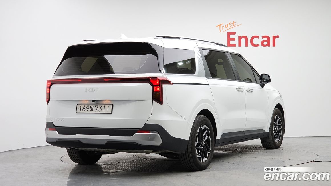 Kia Canival 2024
