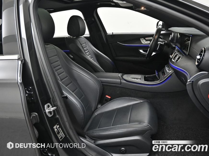 Mercedes-Benz E-Class 2021