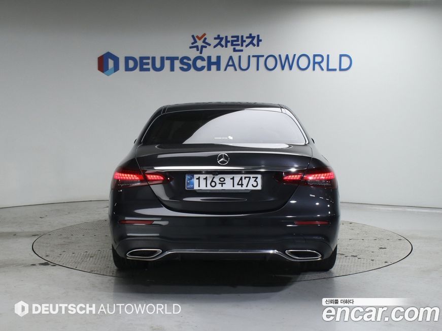 Mercedes-Benz E-Class 2021