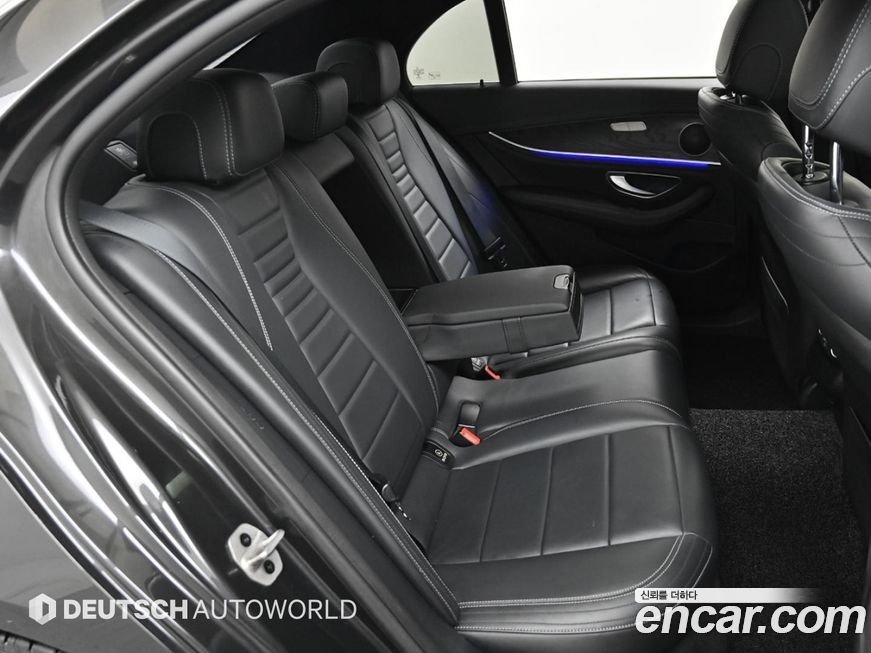 Mercedes-Benz E-Class 2021