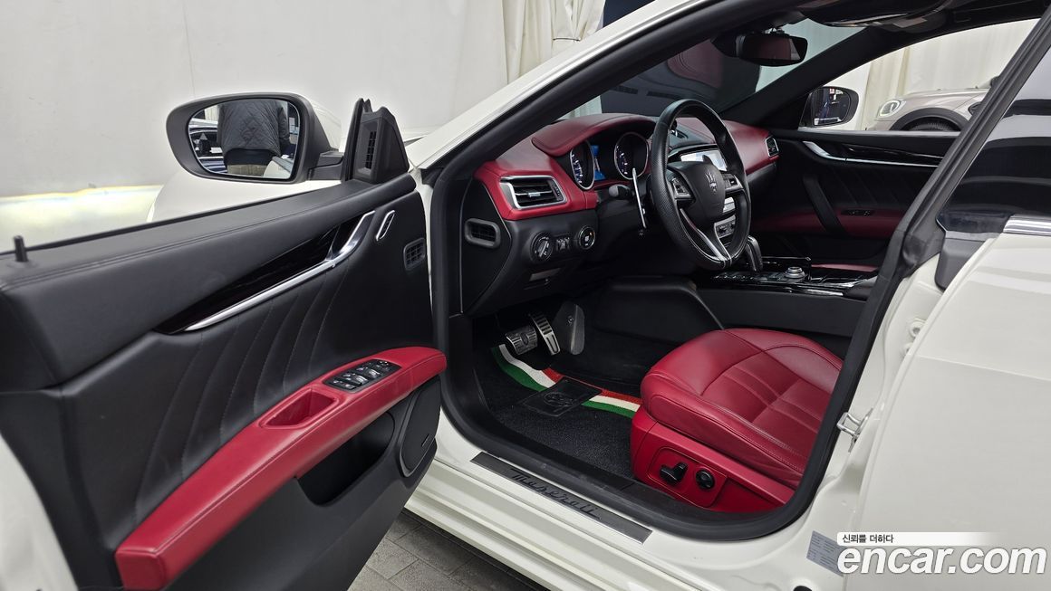 Maserati Ghibli 2019