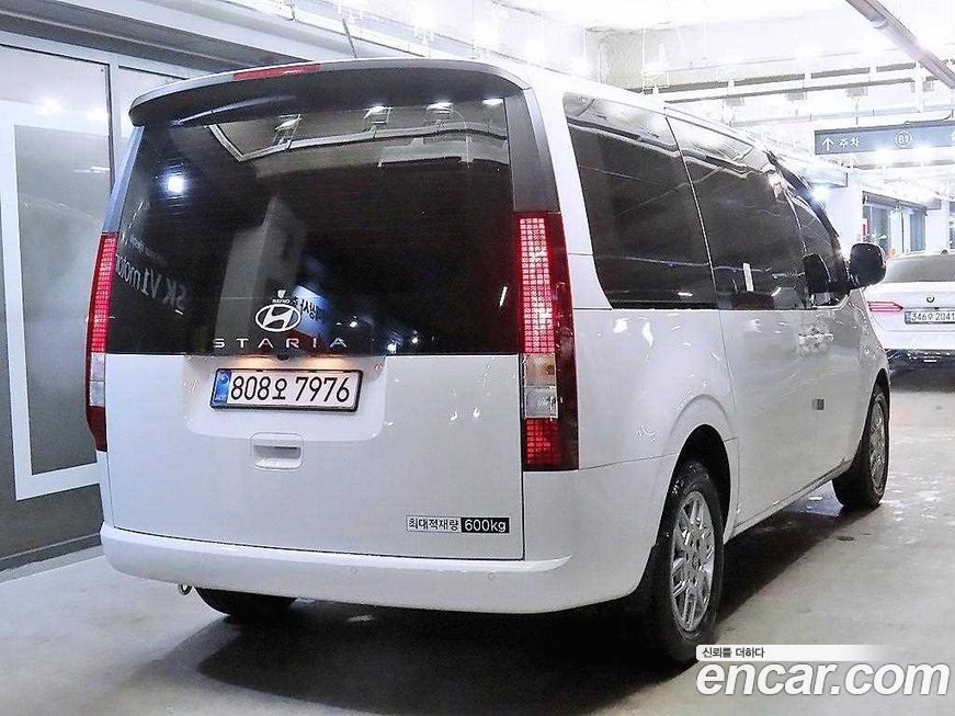 Hyundai Staria 2025