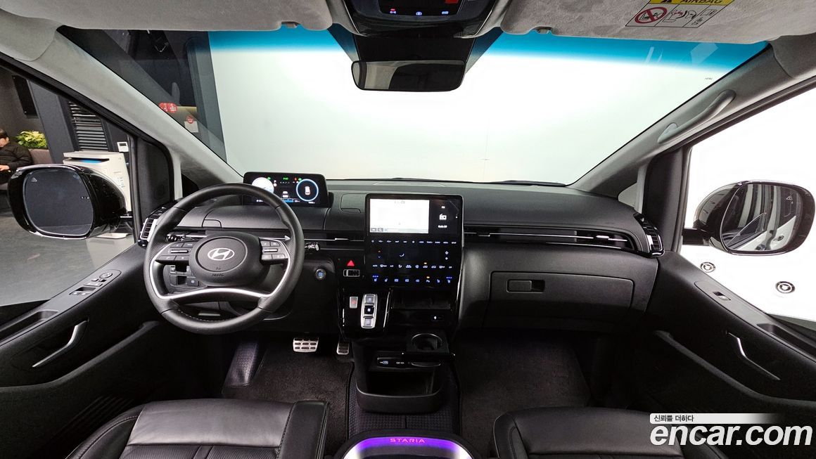 Hyundai Staria 2025