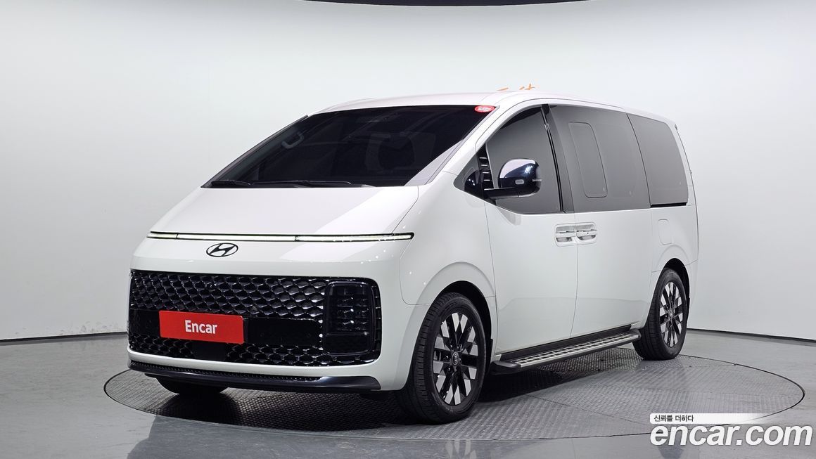 Hyundai Staria 2025