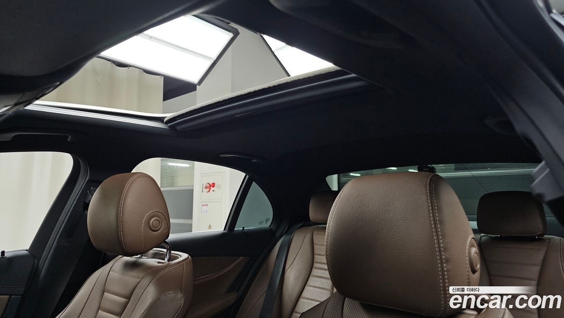 Mercedes-Benz E-Class 2021