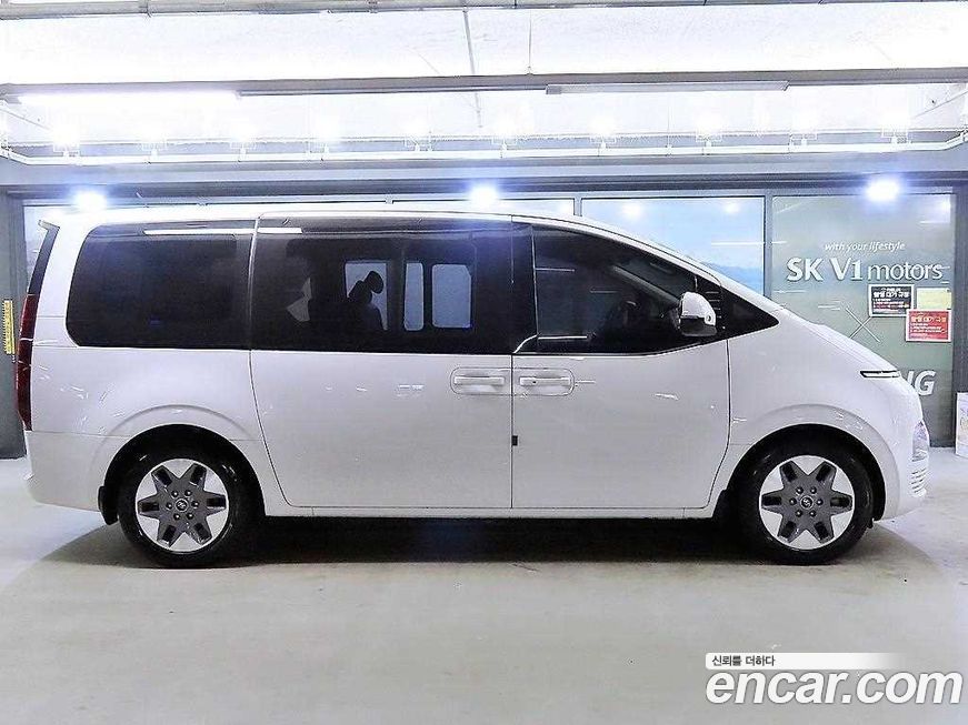 Hyundai Staria 2024