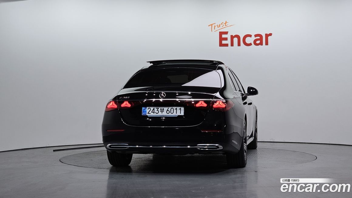 Mercedes-Benz E-Class 2025