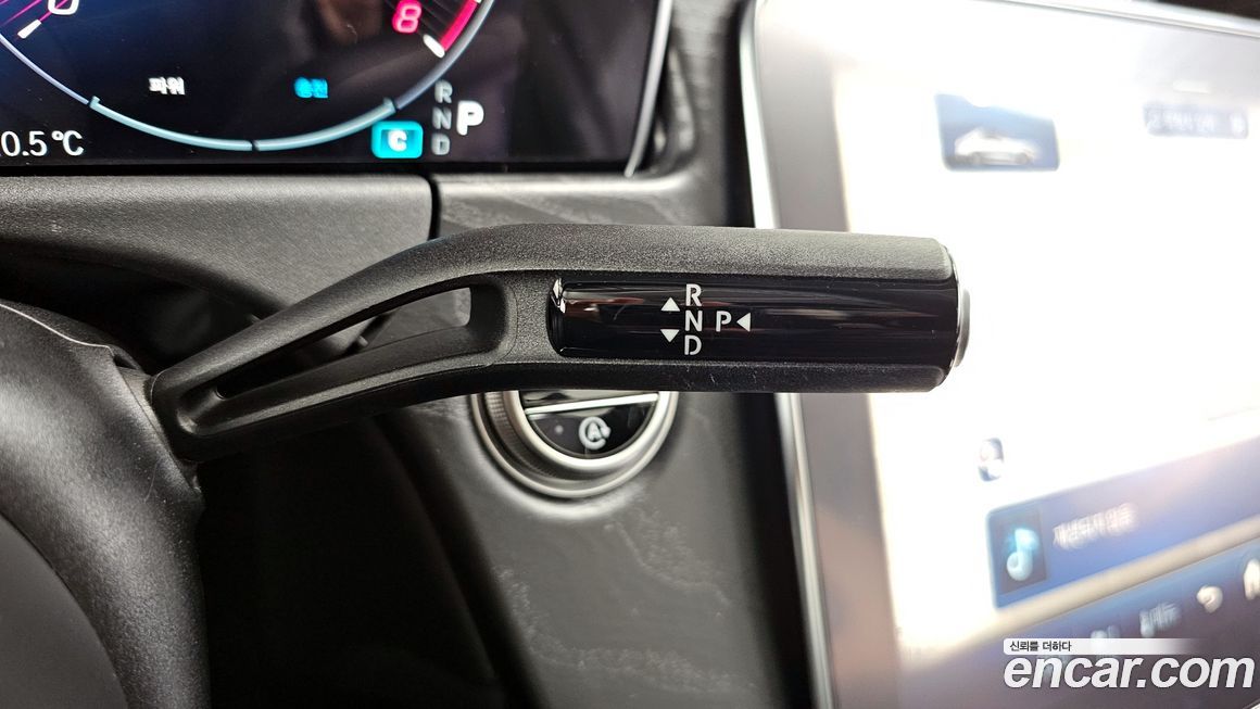 Mercedes-Benz E-Class 2025