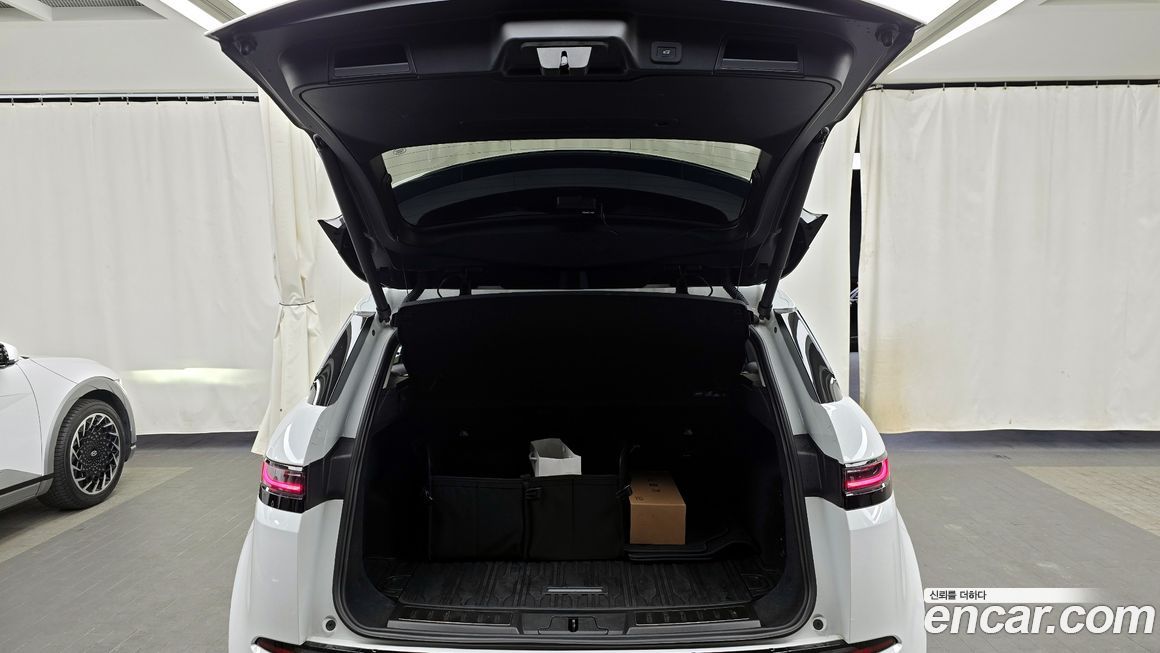 Land Rover Range Rover Evoque 2024