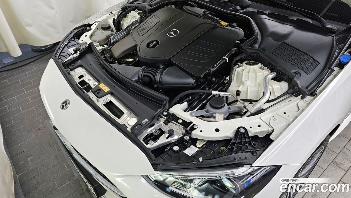 Mercedes-Benz C-Class 2022