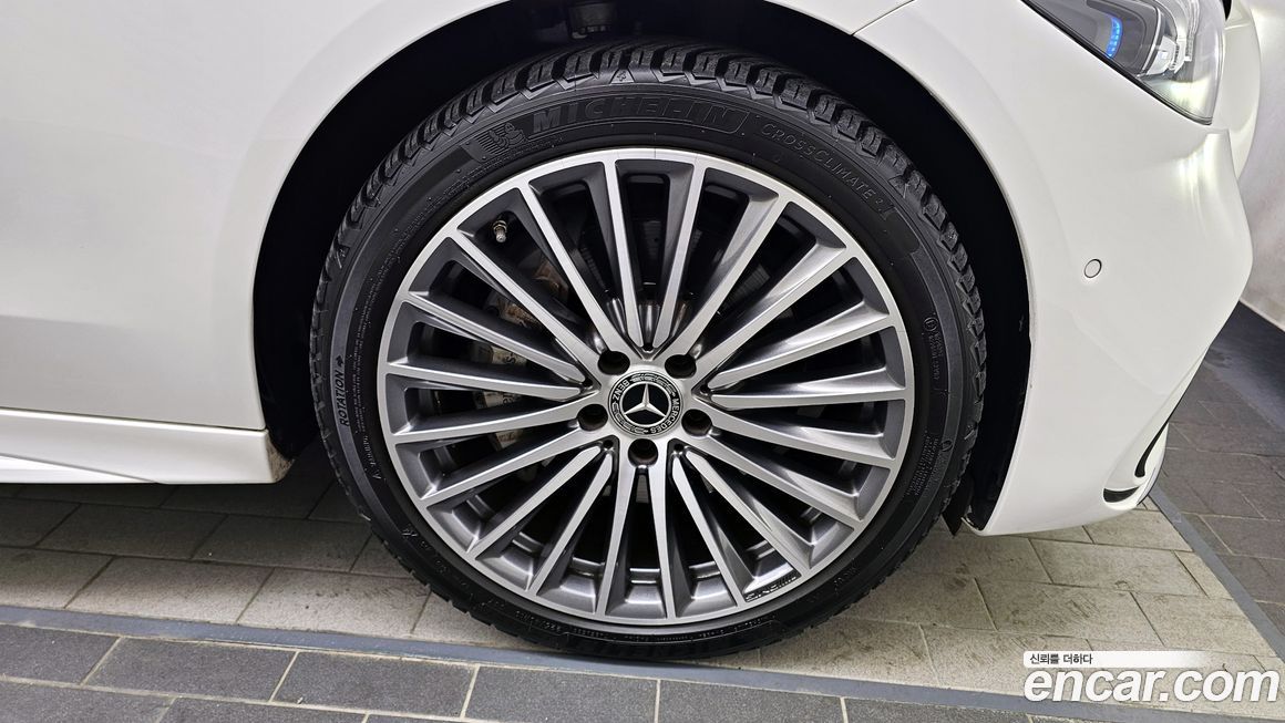 Mercedes-Benz C-Class 2022