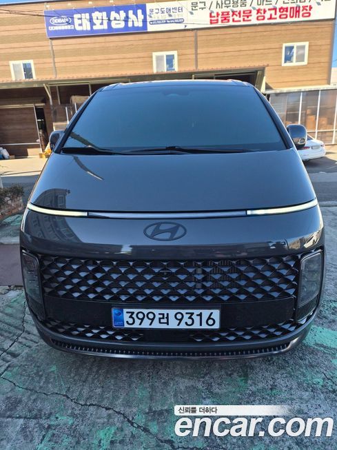 Hyundai Staria 2025