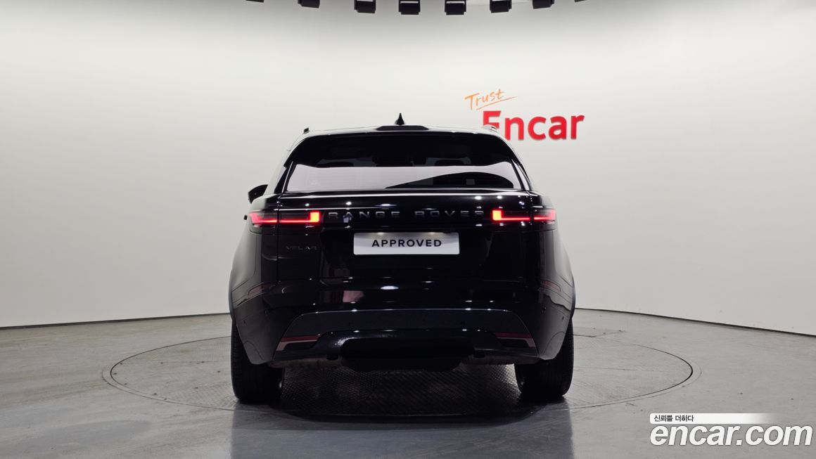 Land Rover Range Rover Velar 2025