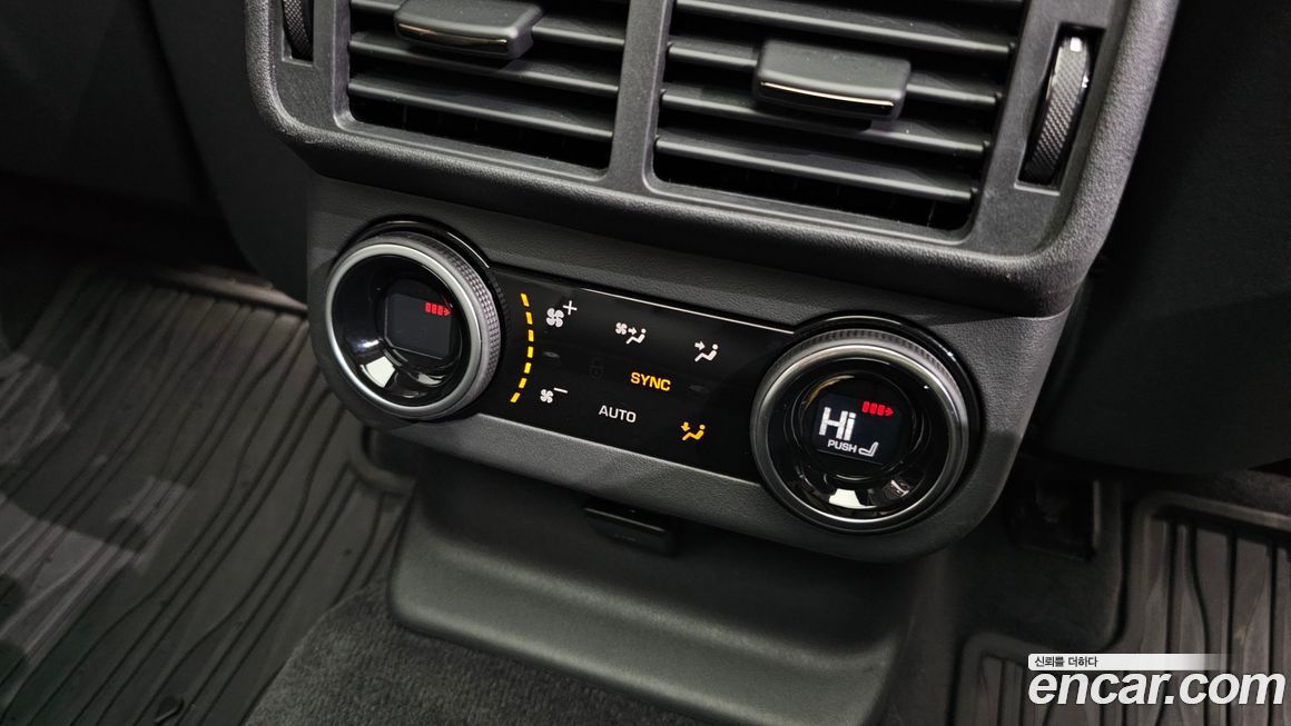 Land Rover Range Rover Velar 2025