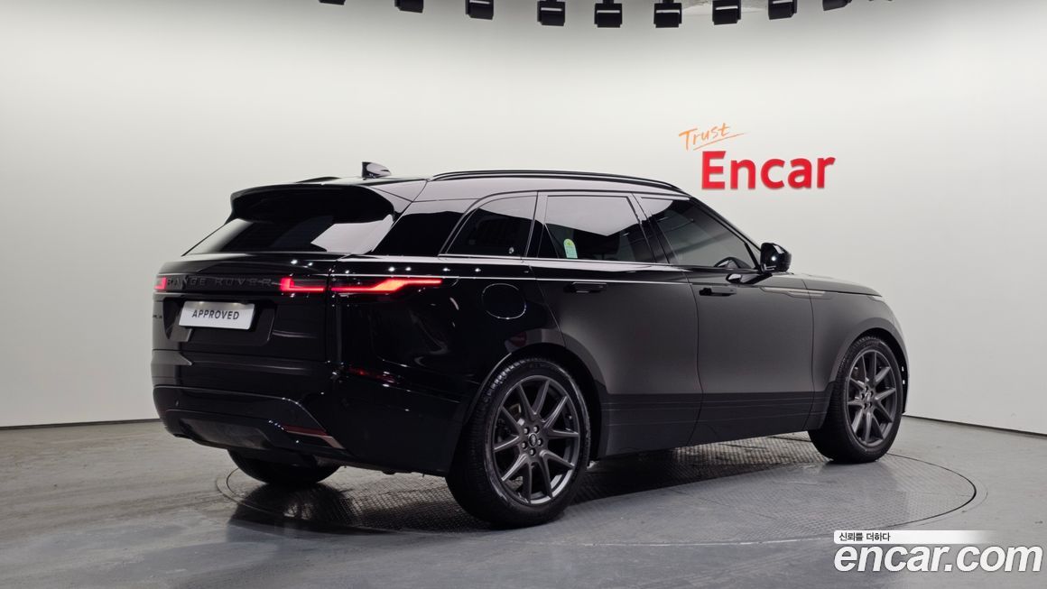 Land Rover Range Rover Velar 2025