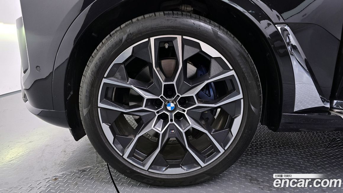 BMW X7 2024