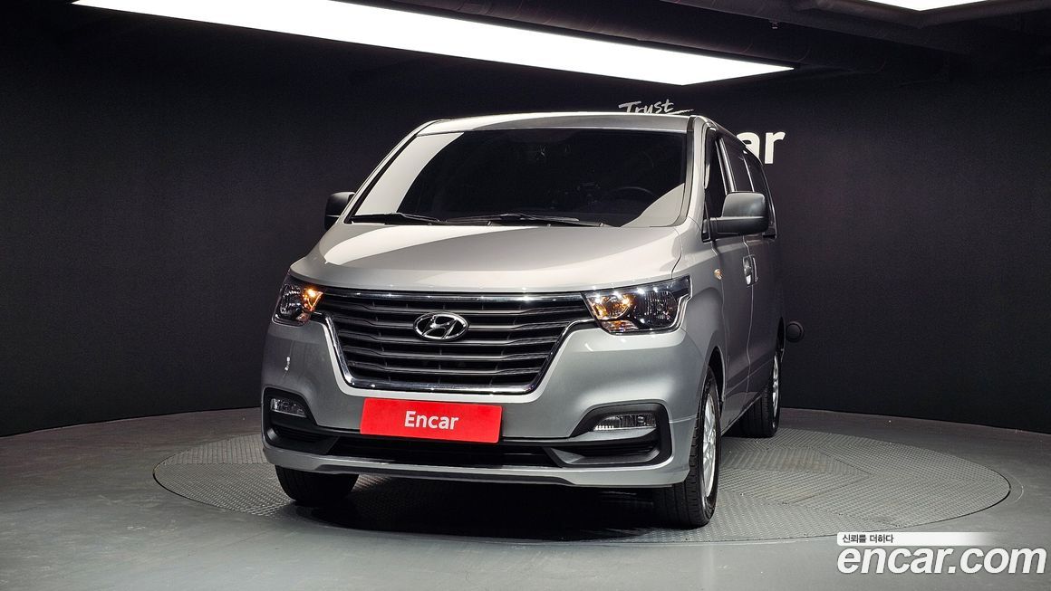 Hyundai Starex 2021