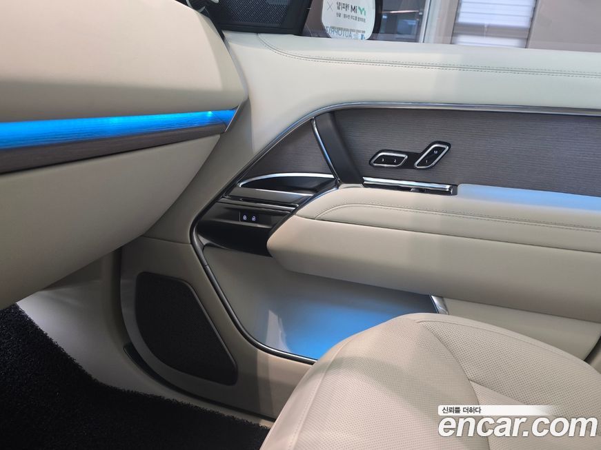 Land Rover Range Rover 2025