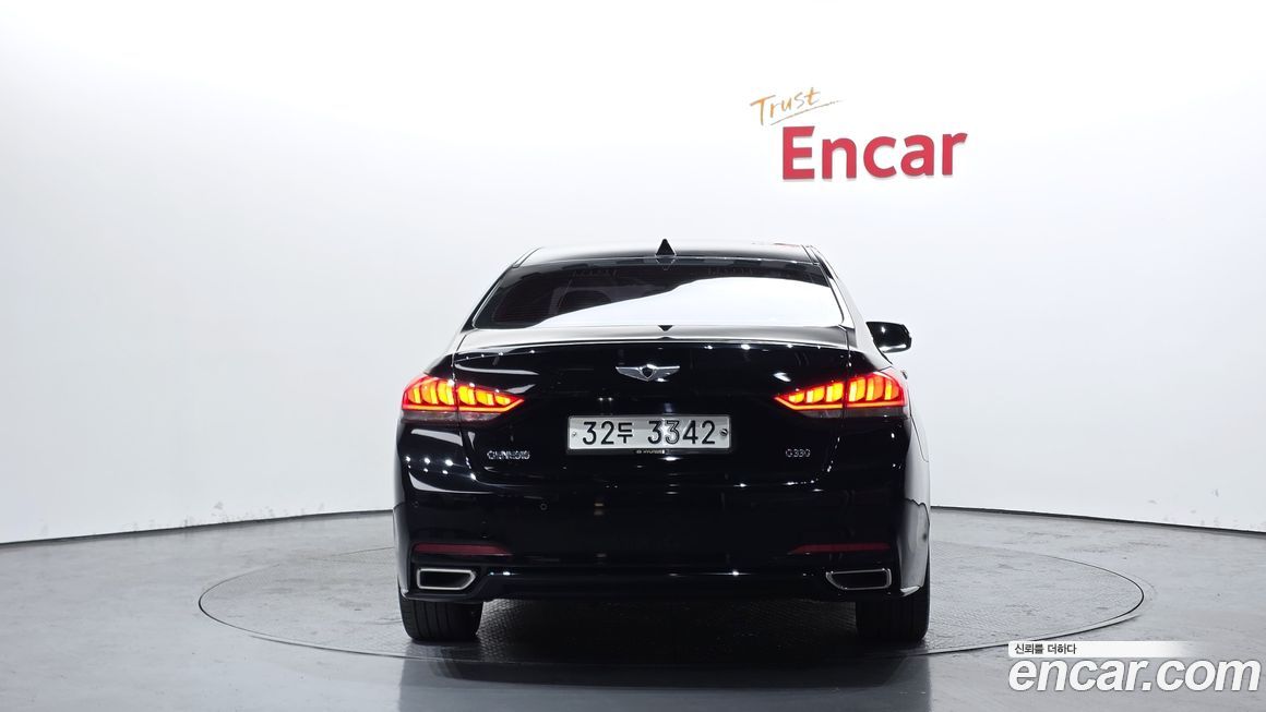 Hyundai Genesis 2016