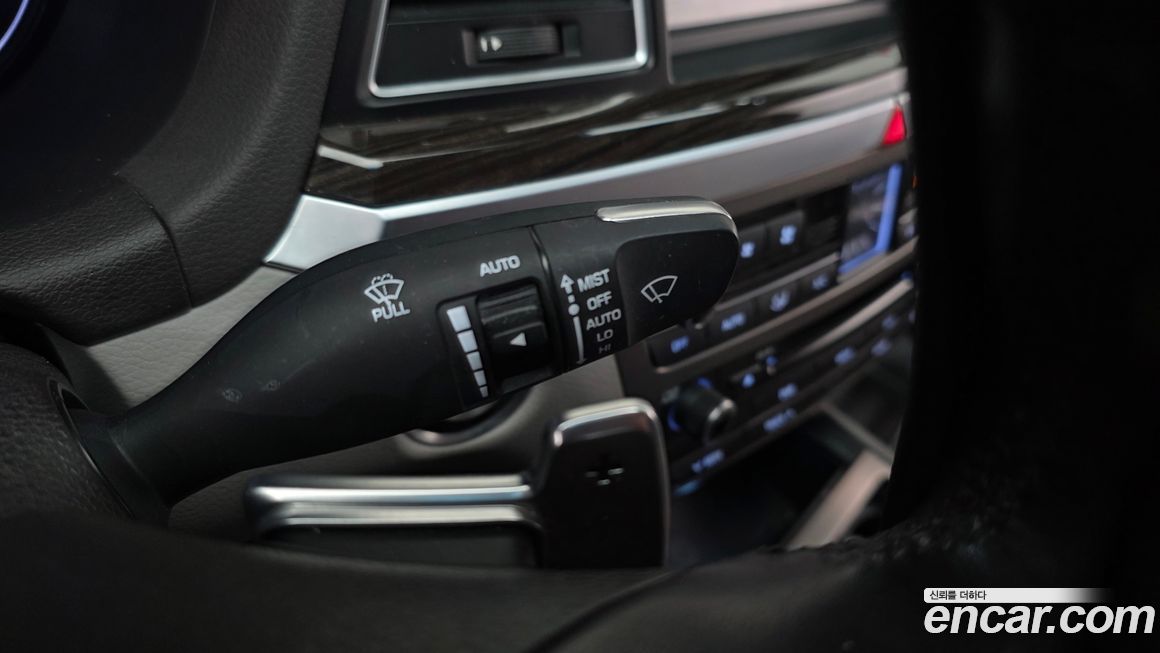 Hyundai Genesis 2016