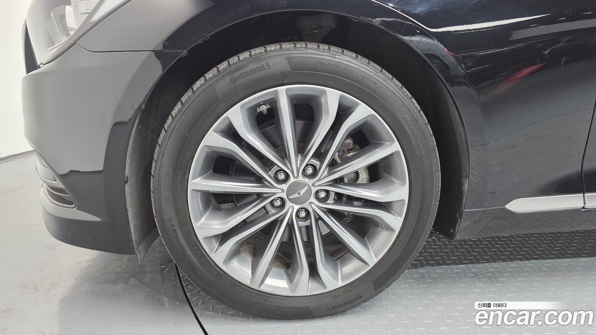 Hyundai Genesis 2016